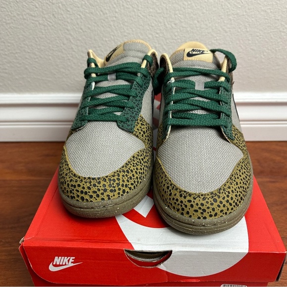 Nike Dunk Low Safari Golden Moss Size 11 - Picture 3 of 9